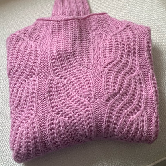 🎀SOFT&COZY JCREW SWEATER 🎀 - Picture 4 of 15